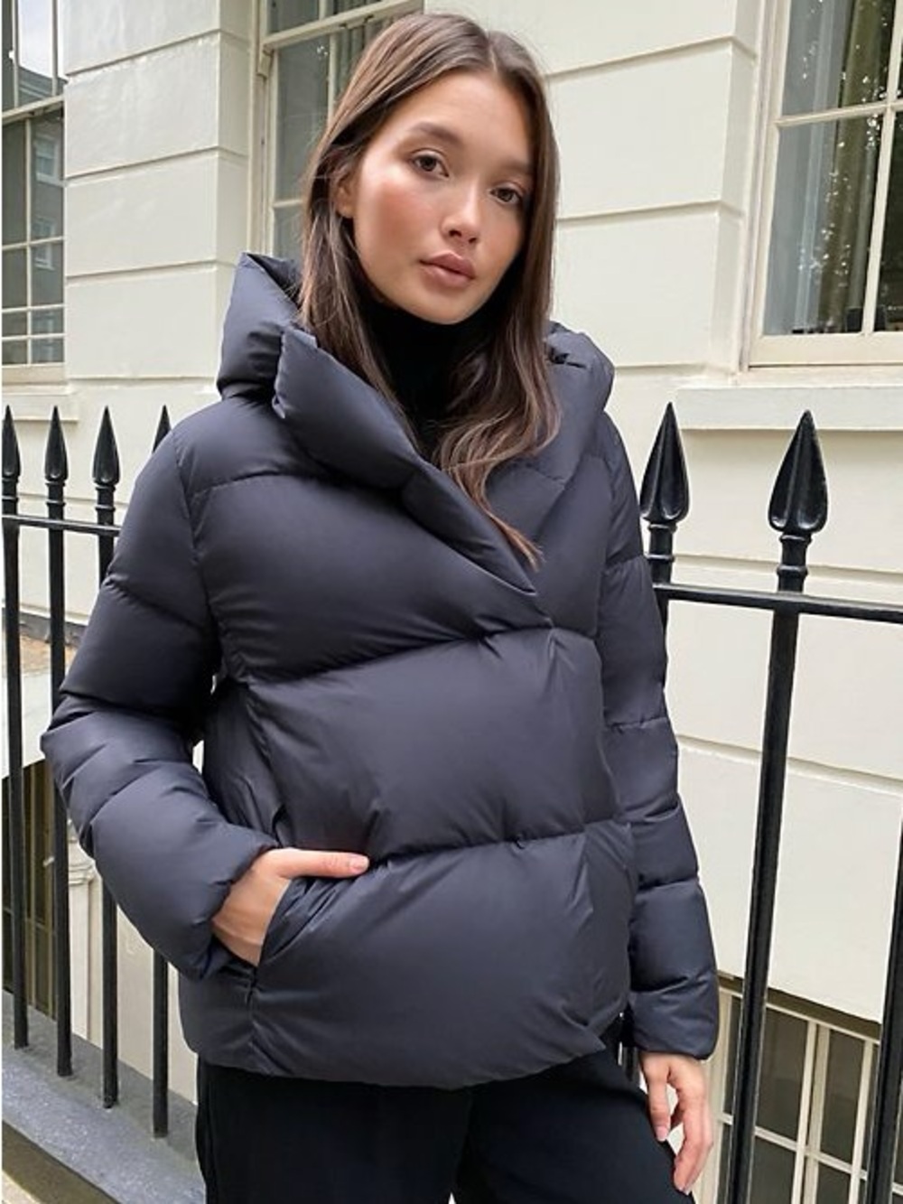 Aritzia Babaton Matte Black Duvet Super Puff Puffer Jacket - XXS